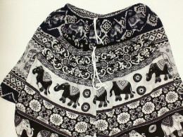 Set of 2 Elephant print shorts 