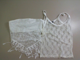 Set of 2 lace tops