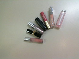 Set of 7 lip glosses Set of 7 lip glosses