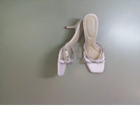 Women's shoes with small heels, pink