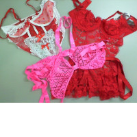 Set of 3 women's suits, lace