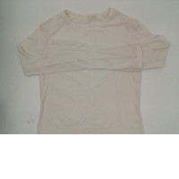 Women's white long-sleeved round neck t-shirt 