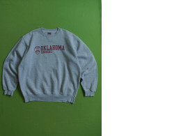 Secondhand grey longsleeve with OKLAHOMA SOONERS print Secondhand grey longsleeve with OKLAHOMA SOONERS print