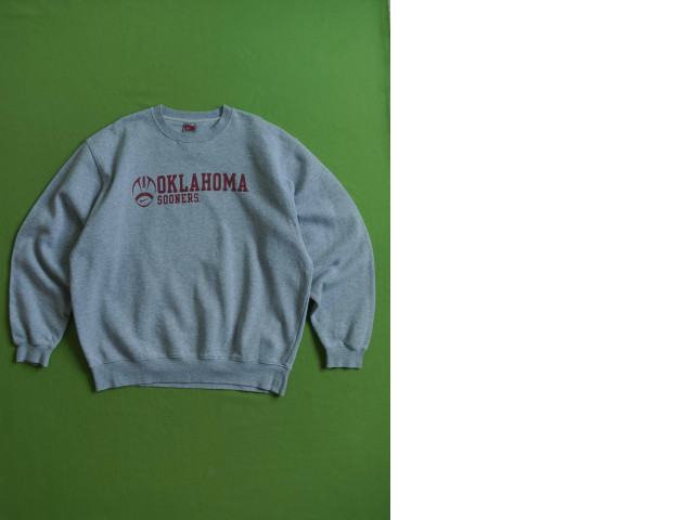 Secondhand grey longsleeve with OKLAHOMA SOONERS print Secondhand grey longsleeve with OKLAHOMA SOONERS print