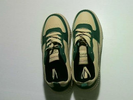 running shoes running shoes