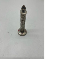 Stainless kendle figuire