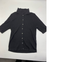 Women's black short-sleeved button-down collar shirt