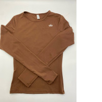 Women's dark green round neck long-sleeved shirt 