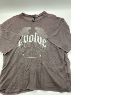 Black short sleeve round neck t-shirt Black short sleeve round neck t-shirt