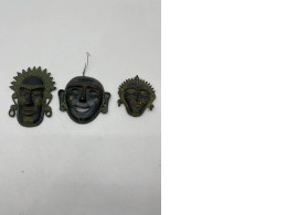 Set of 3 iron souvenir figurines in the form of a face