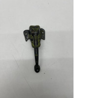 Door handle in the shape of an elephant