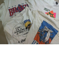 Set of 4 white t-shirts with a pattern