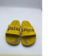 Men's yellow sandals with black pattern