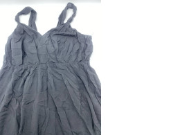 Women's one-shoulder black long dress Women's one-shoulder black long dress