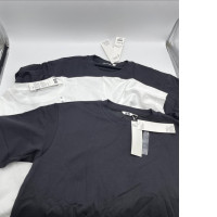 Set of 3 UNIQLO cotton men's t shirts size XL Set of 3 UNIQLO cotton men's t shirts size XL