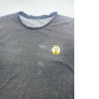 Gray round neck t-shirt