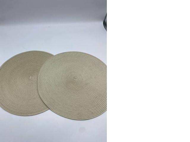 Set of 2 Cream circle placemat Set of 2 Cream circle placemat