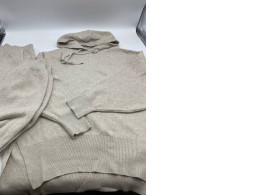 Gray long sleeve hoodie and long pants set 