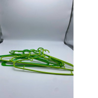 Set of 6 Green clothes hanger 