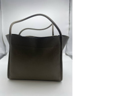 Women's large brown handbag 