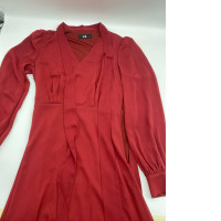 Red V-neck short dress 