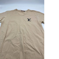 Men's cream V-neck T-shirt Men's cream V-neck T-shirt