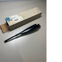 Rear window wiper for car