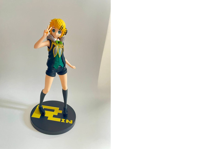 Japanese figure Rin Japanese figure Rin