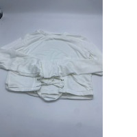 Women's white long-sleeved round neck shirt Women's white long-sleeved round neck shirt