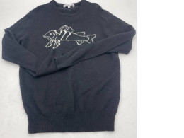 UNIQLO longsleeve withfish print