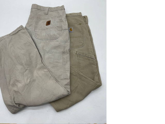 SECONDHAND Set of 2 charhatt pants SECONDHAND Set of 2 charhatt pants