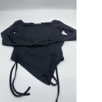 Women's black long-sleeved round neck shirt 