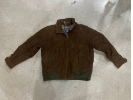 SECONDHAND dark brown jacket with collar SECONDHAND dark brown jacket with collar