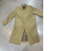 SECONDHAND light beige men's cloak