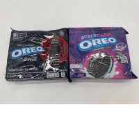 Set of 2 OREO cookies