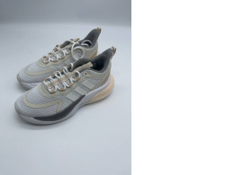 USED Women's ADIDAS shoes