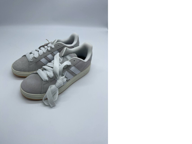 USED Grey adidas shoes USED Grey adidas shoes