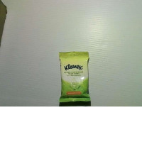 Kleenex Natural Wet Refreshing Wipes