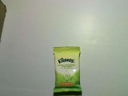 Kleenex Natural Wet Refreshing Wipes