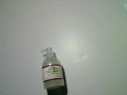 Liquid hand soap with rose extract