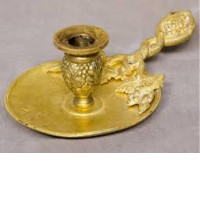 Brass candlestick with handle