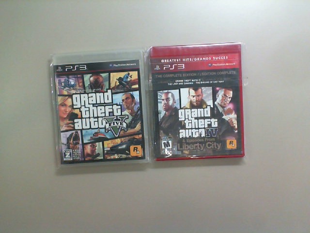 Set of 2 game discs for PS3, GTA Set of 2 game discs for PS3, GTA