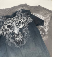 Set of 2 dark t-shirts with print