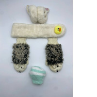 Set of child winter accessories 