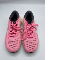 Pink running shoes Pink running shoes