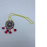 Necklace with pattern 