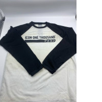 White-black longsleeve White-black longsleeve