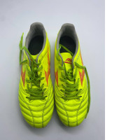 Yellow kid's football shoes Yellow kid's football shoes