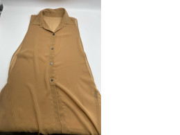 Brown dress with collar Brown dress with collar