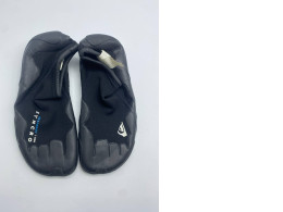 Swimming shoes Swimming shoes